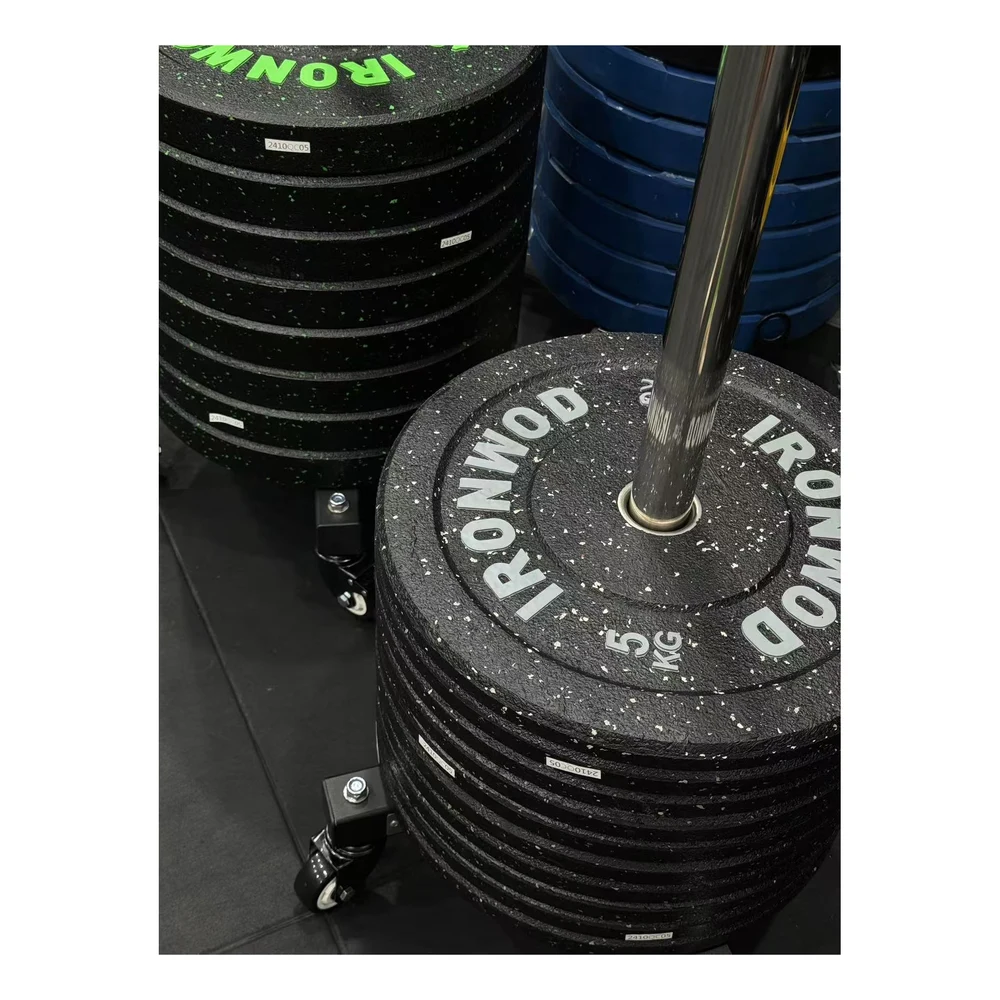 IRONWOD Crumb Rubber Bumper Plates - detail view