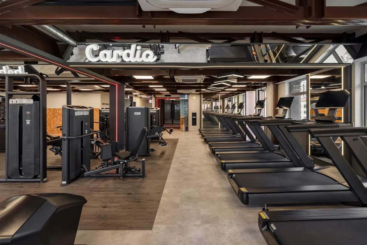 DHZ equipment floor at Level Up Fitness Gaya Street, Kota Kinabalu