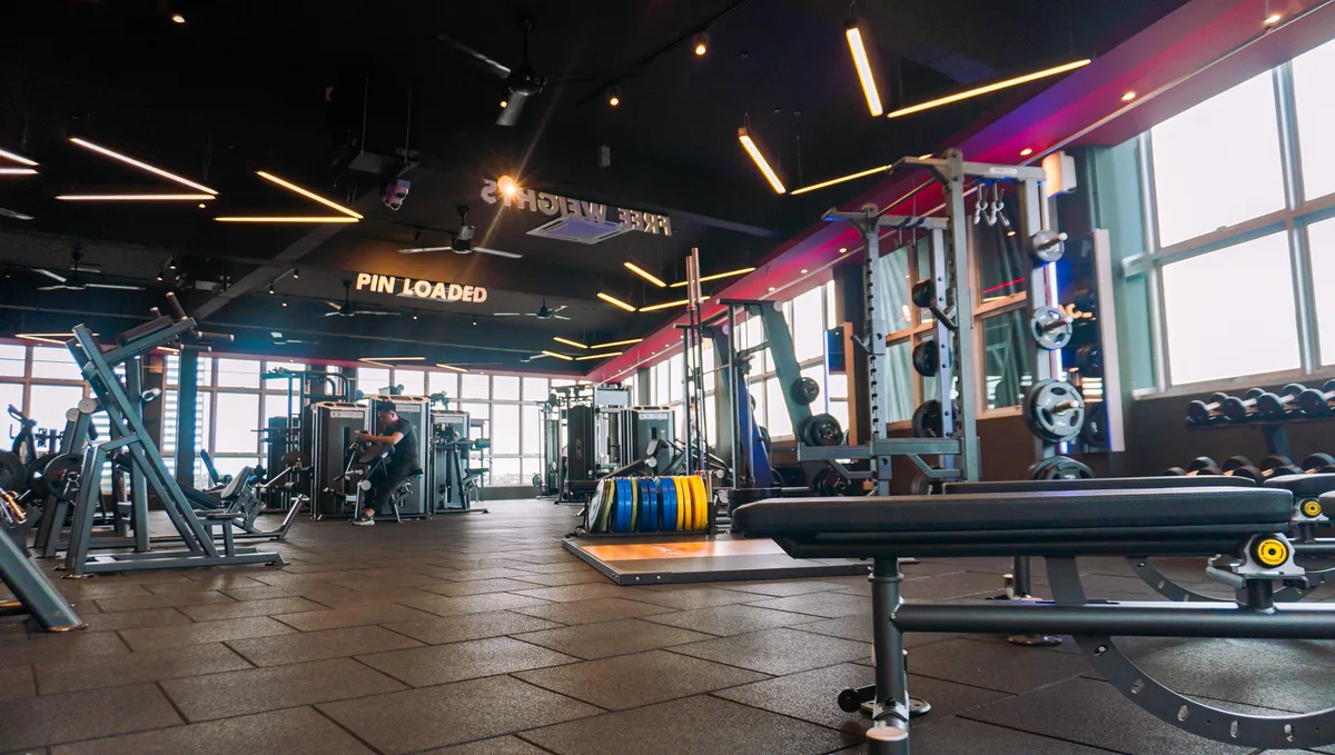 Strength floor at Level Up Fitness Kota Samarahan